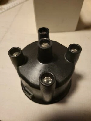 TAPA DISTRIBUIDOR BOSCH GB852 se adapta a Ford Telstar Nissan Bluebird Mitsubishi Sigma  Foto 1 de 4