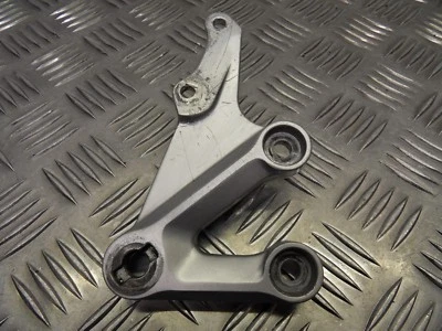 Suzuki GSXR 600/750 K4 K5 conductor derecho soporte percha clavija pie 2004-2005 Foto 1 de 4