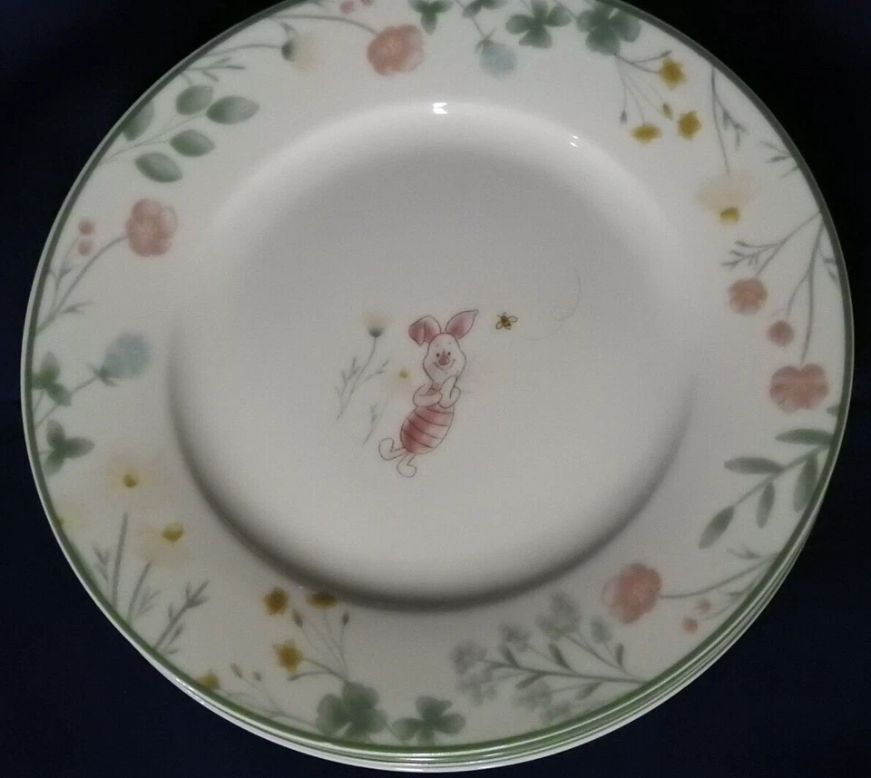 Zrike Disney Winnie The Pooh Piglet Floral Green Misty Mornings 8" Salad Plate