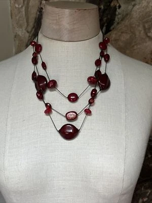 Collar Estate M&S Firmado Rojo Grueso Cuentas 3 Hilos Capas Foto 1 de 4