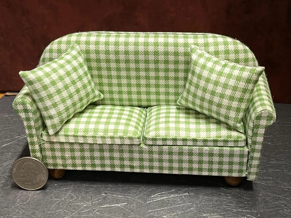 Sofá miniatura para casa de muñecas blanco y verde escala 1:12 una pulgada N123 Dollys Gallery Foto 1 de 3