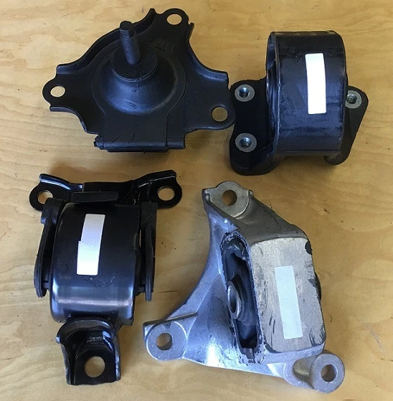 Juego de 4 soportes AA FWD AWD para transmisión manual motor Honda Element 2007-2011 Foto 1 de 1