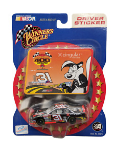 Robby Gordon #31 NASCAR 2002 RCR Chevrolet Cingular Looney Tunes 1:64 scale