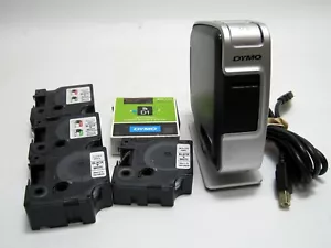 Impresora térmica de etiquetas Dymo LabelManager PnP con USB, batería y etiquetas adicionales - Imagen 1 de 3