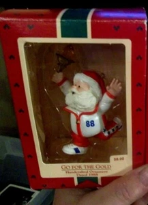 Hallmark Keepsake Ornament Go For The Gold Olympic 1988 Santa w/ Torch Running - Bild 1 von 1