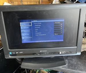 Emerson Funai 19" LCD #LC195EMX HDTV Small Flat Screen Gaming TV-NO Remote - Picture 1 of 4