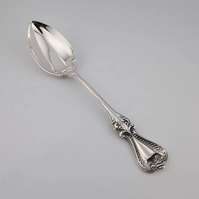 Ложка десертная овальная суповая Towle Old Colonial серебро высшей пробы - 7 1/8 дюйма - не моно - Изображение 1 из 3