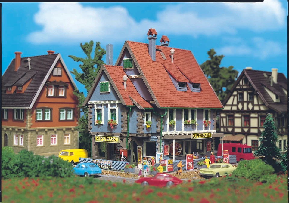 Vollmer 47660 Supermarket with Interior N Gauge NEW - Image 1 of 1