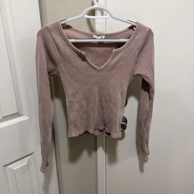 Розовый полный наклон размер маленький укороченный длинным рукавом рубашка с V-образным вырезом - Изображение 1 из 4