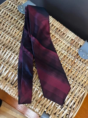 Галстук официальный мужской Arrow 100% шелк красный и черный в полоску 3,75 дюйма классический деловой - Изображение 1 из 3