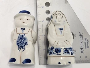 Par de estatuillas de porcelana azul blanco tipo Delft para niña y niño usadas en excelente estado - Imagen 1 de 7