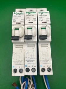 Schneider iC60H RCBO C6 6A A9D11806 C10 10A A9D11810 C32 32A A9D11832 - Picture 1 of 7