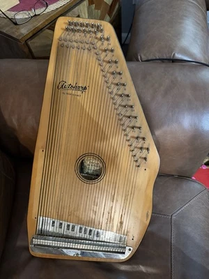 AutoHarp By Oscar Schmidt 15 Chord 36 String, - Image 1 of 4