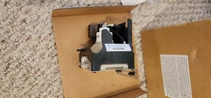 Hitachi DT00341 / 8332910400 Projector Lamp FOR CP-X980 X985 MCX3200 - NEW NEW - Picture 1 of 10