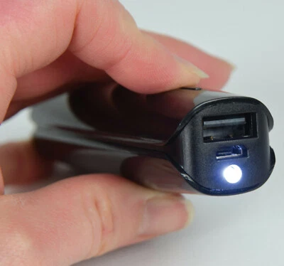 AV:LINK Portable Power Bank with LED Torch Small & Compact 2500mAh / 9.25W - Image 1 of 4