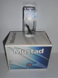 New Mustad Double Stinger Hooks Size 1/0 LR-3674-BN 4pcs Secret Bass Rig S219 - Picture 1 of 4
