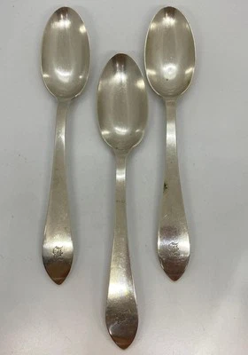 Colher de servir Tiffany & Co Queen Anne 1870 prata esterlina M conjunto de 3 monogramas - Imagem 1 de 4