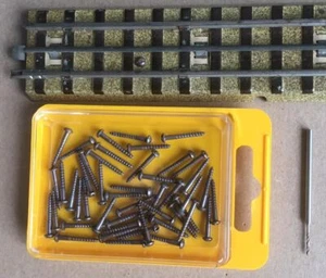 Screws for Antik-Modellbahnen Märklin 3600,800, 700er Tracks To 1950er Years - Picture 1 of 5