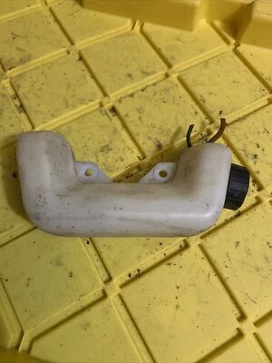 Weed Eater Featherlite Plus FUEL TANK ASM 530-038592,545-103802, 530014347. LG18 - Image 1 of 4