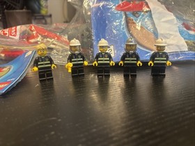 lego city fire Station And Helicopter (7208) (7206)