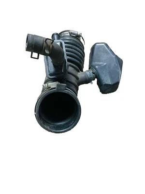 Infiniti G35 2007-08 admisión filtro de aire lado conductor izquierdo con tubo de manguera Foto 1 de 4