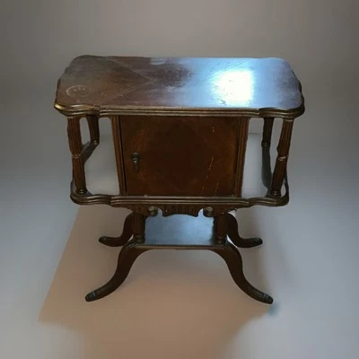 ANTIQUE Tisch Mit Raucher Humidor Kupfer Schrank 60Lx29Tx69H cm - Bild 1 von 4