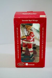 Steve Yzerman Forever coleccionables Stanley Cup Championship Bobble Head con caja! - Imagen 1 de 7