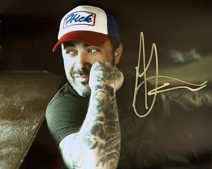 AARON LEWIS AUTOGRAPHED STAIND 8x10 PHOTO - Picture 1 of 1