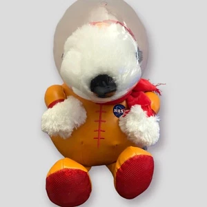 Squishable Snoopy NASA Astronaut 2019 Exclusive Plush Stuffed Animal Peanuts - Picture 1 of 8