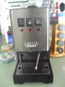 Gaggia Classic Pro Espresso Machine with two portafilter baskets and accesories - Picture 1 of 4