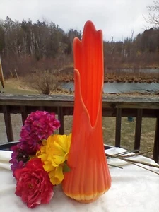 Vintage LE Smith Bittersweet Glass Swung Floor Table Vase MCM Mid Century Orange - Picture 1 of 15