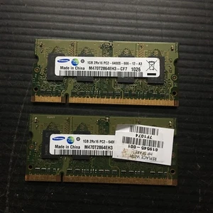 Pair of 1GB Samsung 1GB 2Rx16 PC2-6400S-666-12-A3 DDR2 Laptop Memory - Picture 1 of 3