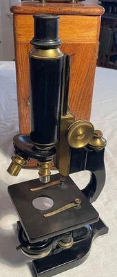 ANTIQUE VINTAGE SPENCER BRASS & CAST IRON MICROSCOPE 3 OBJECTIVES in BOX - Image 1 of 4