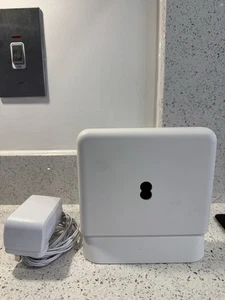 EE Smart WiFi Plus SW10A WiFi 6 Przedłużacz sieci do użytku z EE Smart Hub Plus - Zdjęcie 1 z 6
