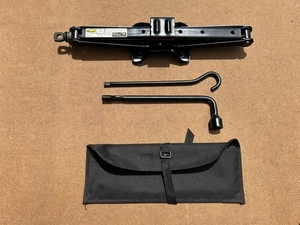 2012 2022 HONDA CR-V JACK, SPARE WHEEL TOOLS - Picture 1 of 1