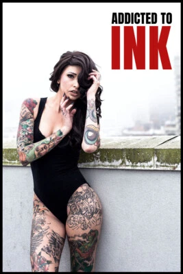 Traje de baño de niña tatuada adicta a la tinta arte genial póster de pared habitación - PÓSTER 20x30 Foto 1 de 4