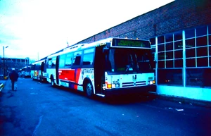 ORIGINAL KODACHROME SLIDE NJ TRANSIT BUS FLXIBLE METRO #1816 MEADOWLANDS SIGN - Picture 1 of 1