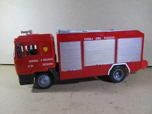 478W New-Ray Procesar Man F2000 Vigili Del Fuoco Camión De Bomberos 1:43 - Imagen 1 de 9