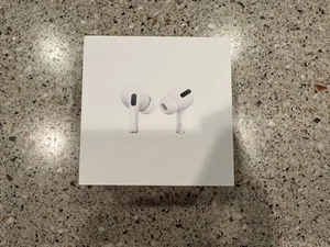 Apple AirPods Pro 1st Generation with Wireless Charging Case - White - Photo 1 sur 8