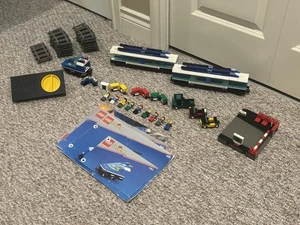 LEGO SYSTEM TRAIN ELECTRONIC 4560/4561  Engine Cars Track Minifigures - Picture 1 of 24