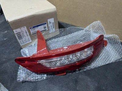 Lincoln MKC 2015-2019 OEM nueva lámpara de respaldo derecha pasajero EJ7Z-15500-A Foto 1 de 4