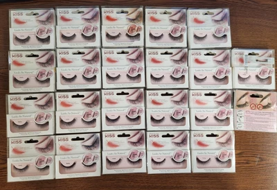 LOT OF 22 NIB 60485/KFL03 PRETTY KISS TAPERED END NATURAL BLACK FALSE EYELASHES - Image 1 of 4