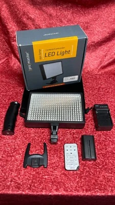 Painel de luz LED 2437 câmera/câmera de vídeo ProMaster Vari-Temp, controle remoto, alça - Imagem 1 de 4