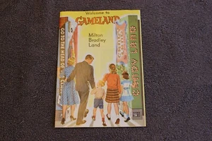 1962 (July) MIlton Bradley board game insert mini catalog - Picture 1 of 3