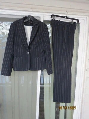 Dalia Womens 3 pc Skirt Pants Jacket Suit Black w/stripes NWOT RARE size 4 Great - Image 1 of 4