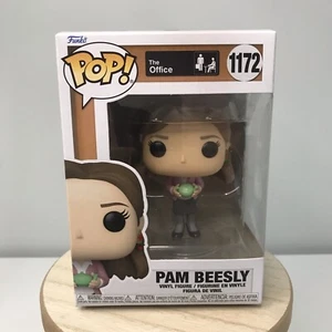 Funko POP! The Office Pam Beesly 1172 NEW IN BOX! Green Teapot In Hand - Picture 1 of 7