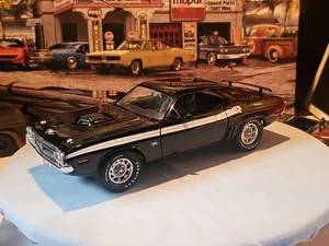 VINTAGE ERTL AMERICAN MUSCLE 71 DODGE CHALLENGER RT BLACK BEAUTIFUL NICE CAR ๐ - Picture 1 of 24