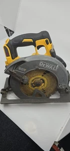 DeWalt DCS575 FlexVolt 60V Max 7-1/4" Cordless Circular Saw Tool Only  - w/Blade - Picture 1 of 6