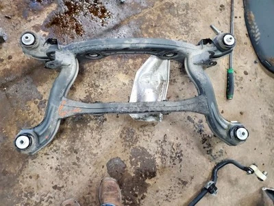 (LOCAL PICKUP ONLY) Crossmember/K-Frame 156 Type GLA250 AWD Fits 15-20 MERCEDES  - Изображение 1 из 4