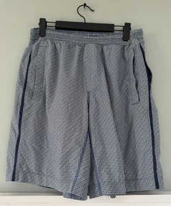 Lululemon Pool Shorts 9” gefüttert Herren Größe Medium Logo bequem - Bild 1 von 13